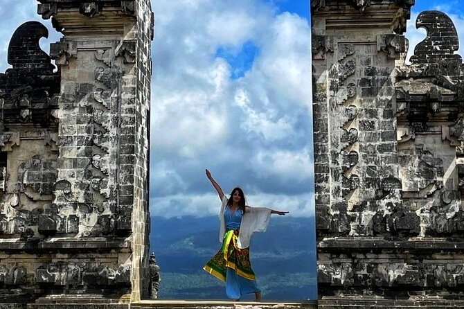 East Bali Tour - Gate of Heaven - Tirta Gangga - Tukad Cepung - Tukad Cepung Waterfall and the light between the cliffs