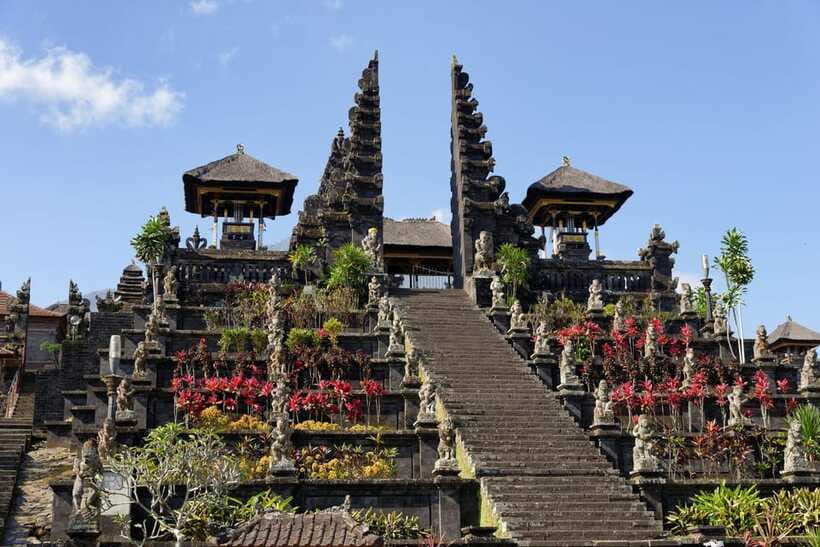 EAST BALI TRIP : BESAKIH TEMPLE/LAKE BATUR/TIRTA EMPUL - Tirta Empul and the holy springs