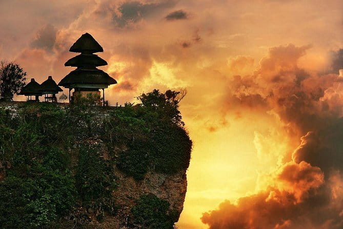 English and Japanese Speaking Local Bali Driver - Evening Kecak performances and advance planning