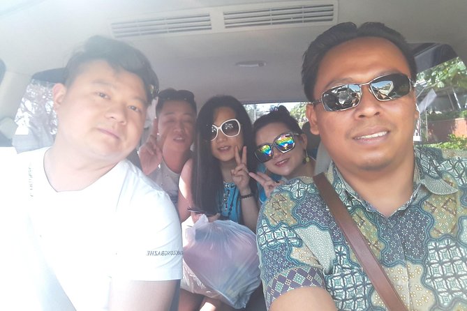 Experts Bali Driver : Best Bali Private Driver for Tour in Bali - Waterfalls, coffee, batik, and local stops