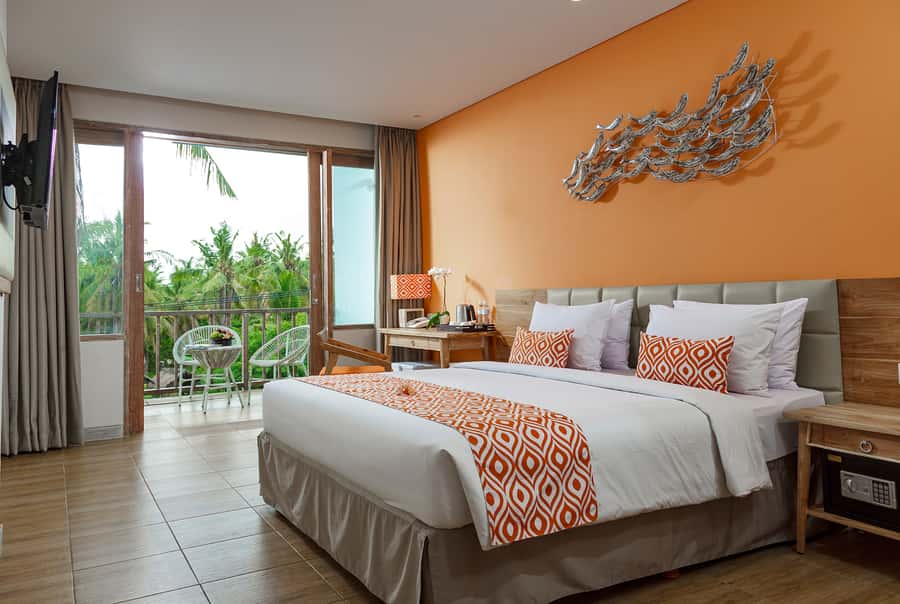 From Bali: 2-Day Nusa Penida and Lembongan Complete Tour - How much value do you get for $265?