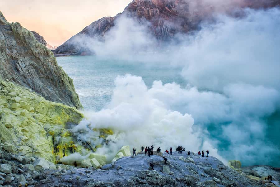 From Bali: 24-Hour Trip to Ijen Crater & Javanese Breakfast - Why Kawah Ijen is worth the long trip from Bali