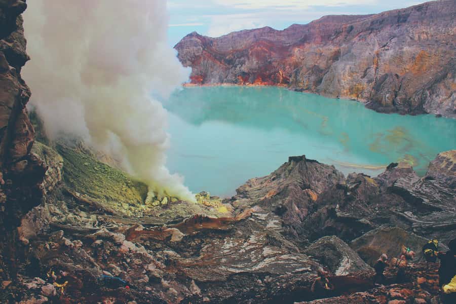 From Bali: 3-Day Excursion to Mount Bromo and Ijen Crater - Day 3: Ijen after midnight