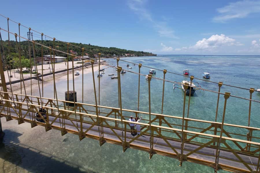 From Bali: Lembongan and Devil's Tears Buggy Tour with Lunch - Lunch with Indonesian dishes and simple drinks