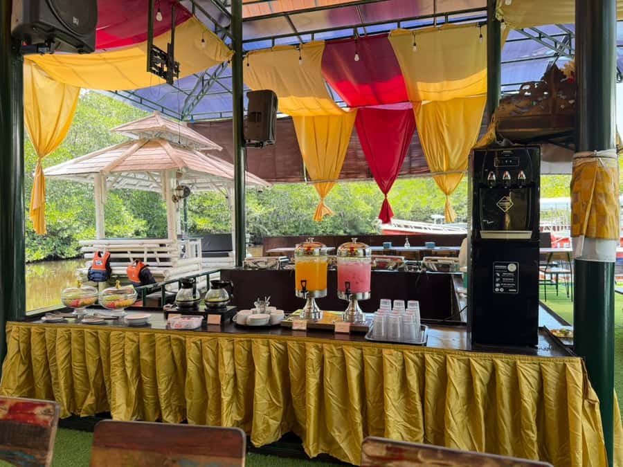 From Bali: Lembongan and Devil's Tears Buggy Tour with Lunch - One quiet hour in the mangrove forest
