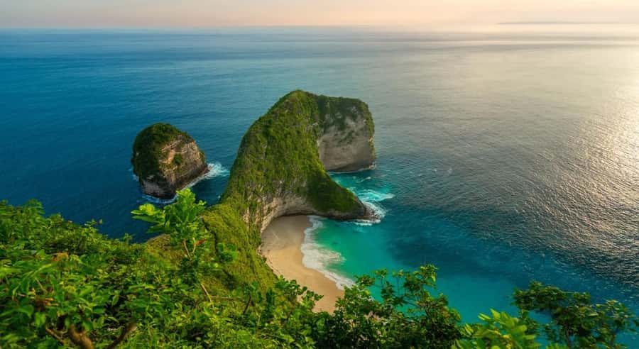From Bali: Nusa Penida Private Snorkeling and Land Tour - Lunch and the Private Car Across Nusa Penida