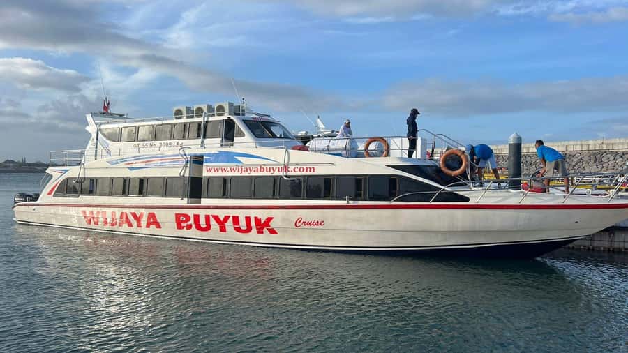 From Bali: Private East Nusa Penida Highlights Day Tour - Returning to Buyuk Harbour and Bali