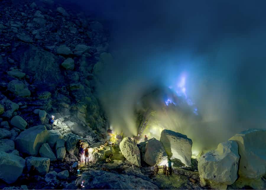 From Bali: Private Mount Ijen Crater Volcano Midnight Trek - Should you book it?