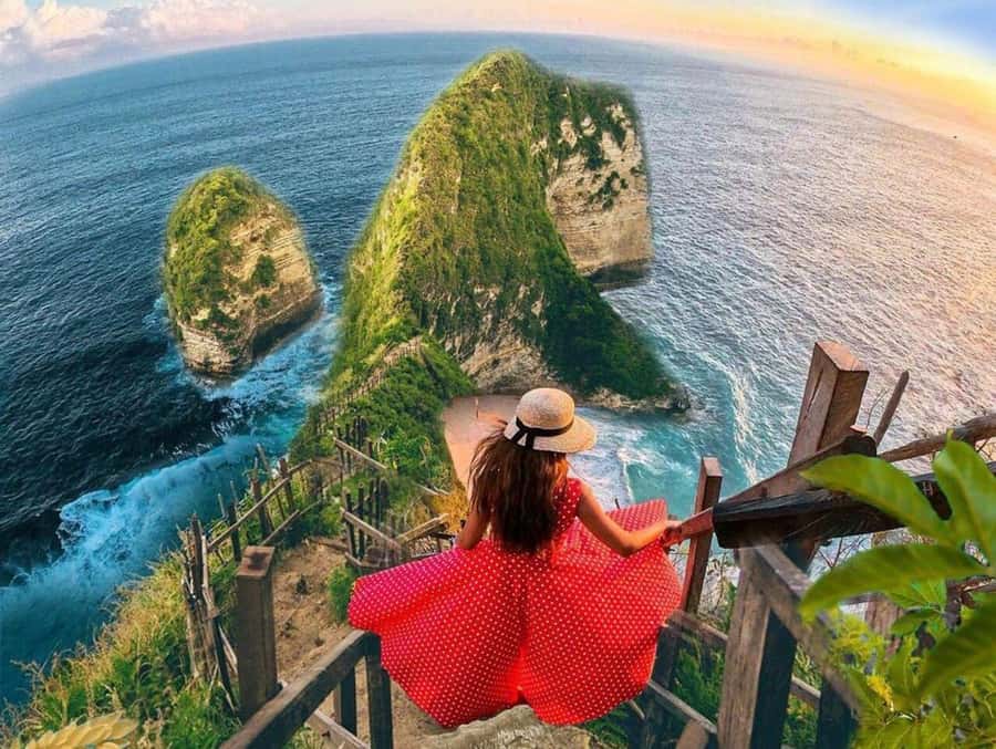 From Bali: Private West Nusa Penida Highlights Day Tour - Broken Beach and the natural arch at Pasih Uug