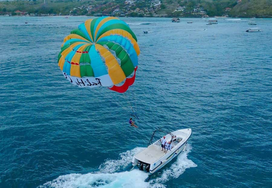 From Bali: Reef Cruise Day Trip to Nusa Lembongan - The pontoon gives the day a proper base
