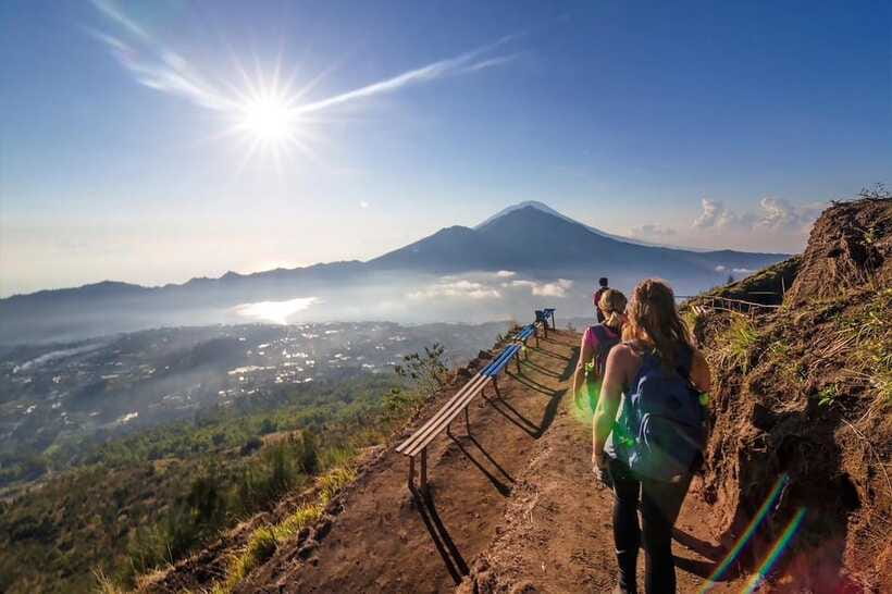 From Ubud: Mount Batur Hiking - Reaching the summit before sunrise