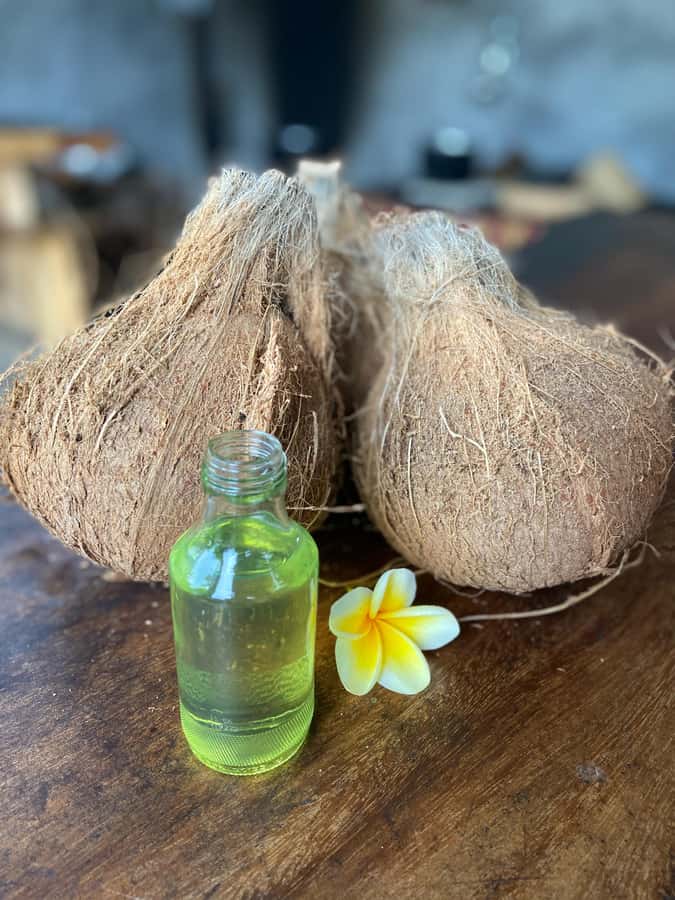 From Ubud: Traditional Bali Coconut Oil Class - Your first welcome: coffee, tea, water, and a snack