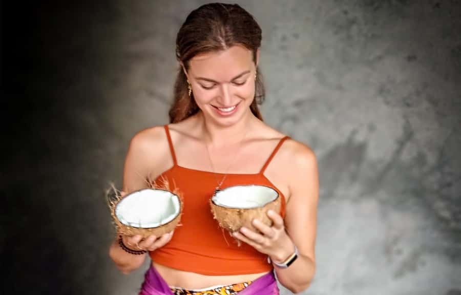From Ubud: Traditional Bali Coconut Oil Class - How the traditional oil-making process works