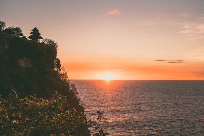 Full Day Private Tour to Ubud Waterfall and Uluwatu Sunset - Two hours among the monkeys in central Ubud
