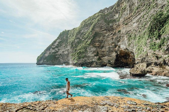 Full-Day Tour To Nusa Penida Bali - Kelingking Beach and the famous T-rex view