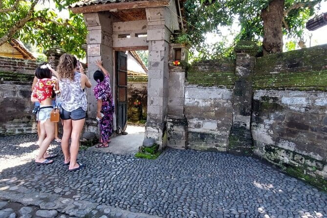 Full-Day Ubud Village including Mt Batur Tirta Empul and Sightseeing Tour - Tirta Empul, Bali’s holy spring temple