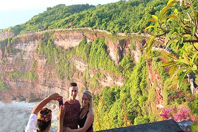 Garuda Wisnu Statue & Uluwatu Sunset, Kecak Fire Dance Tour - What the private format really gives you