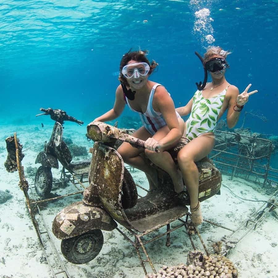 Gili Islands: Private Snorkeling Boat Tour with Local Guide - What to bring for a full day on the water