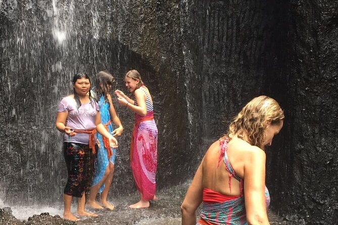 Healing and Purifications Tour in Bali - What happens before the waterfall blessing