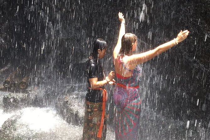 Healing and Purifications Tour in Bali - The waterfall cleansing and Balinese mantras