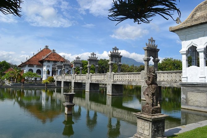 Heaven Gate East Bali Tour - A beach break before the waterfall