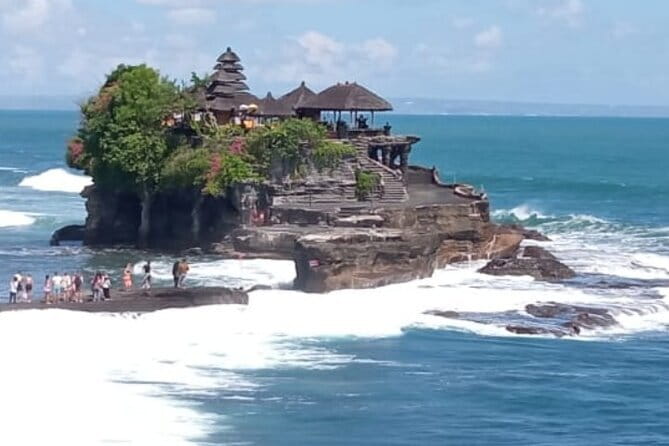 Hidden North Waterfall Bali All inclusive - What the private vehicle changes