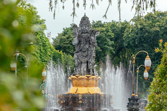 Highlights & Hidden Gems of Bali: Private City Tour - Pemecutan Palace and a chance encounter