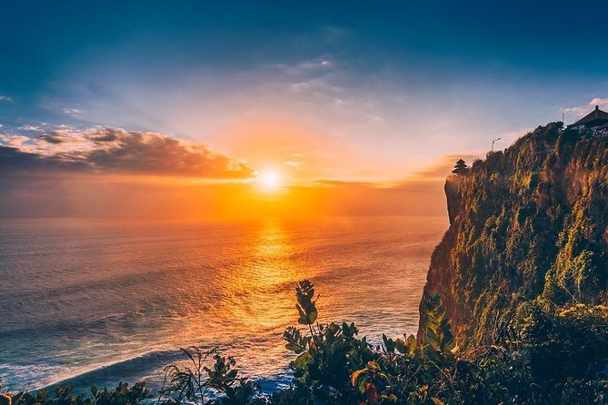 Incredible Uluwatu Temple Sunset & Kecak Fire Dance - Why the Uluwatu sunset plan works