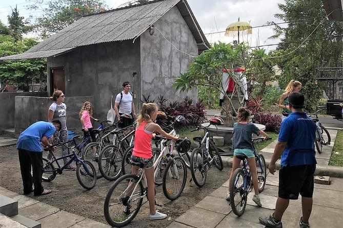 Kaba Kaba Reason for Harmony Cycling - A shaded river break at 10:00 a.m.