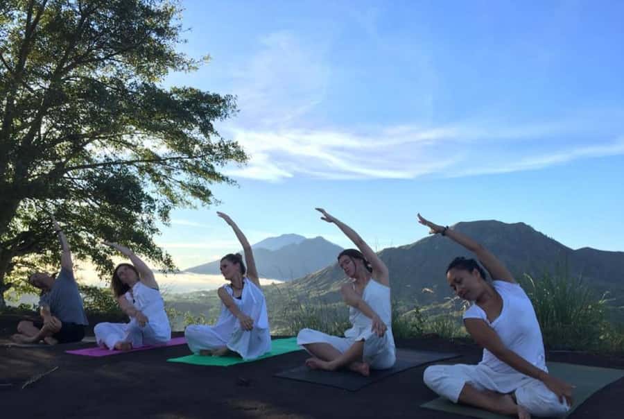 Kintamani: Sunrise Yoga, Meditation, Earth & Water Rituals - Breakfast with a Mount Batur view