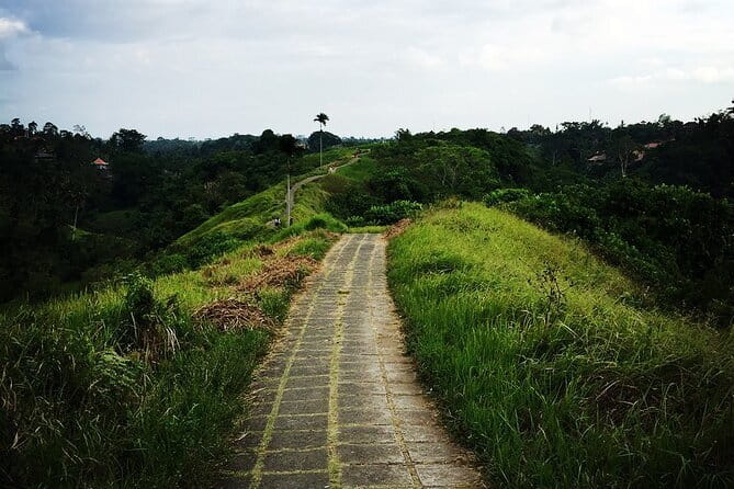 Kintamani Volcano View Tour - Tegenungan Waterfall starts the day with fresh air