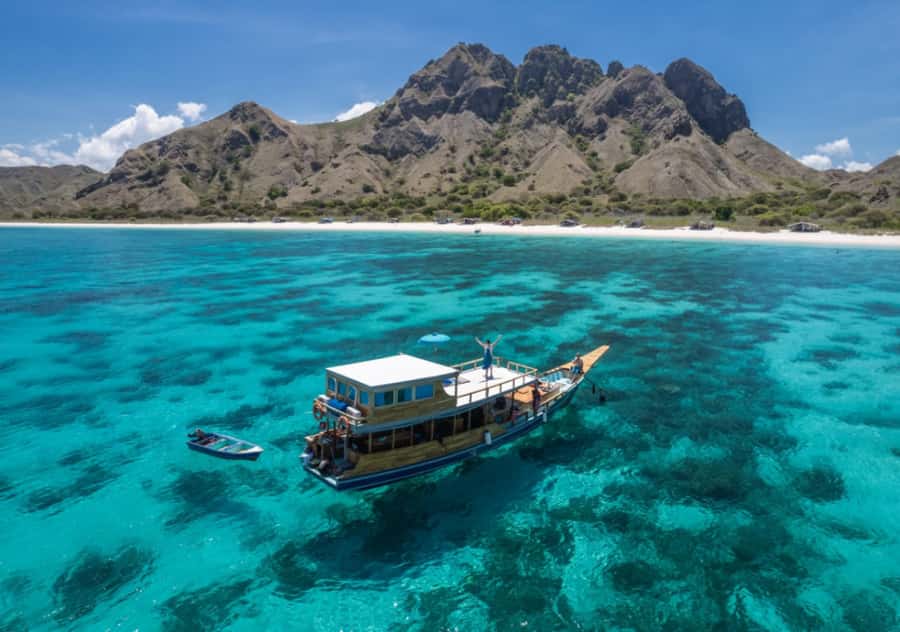 Komodo Islands: Private 2-Day Wooden Boat Tour - What your $975 pays for