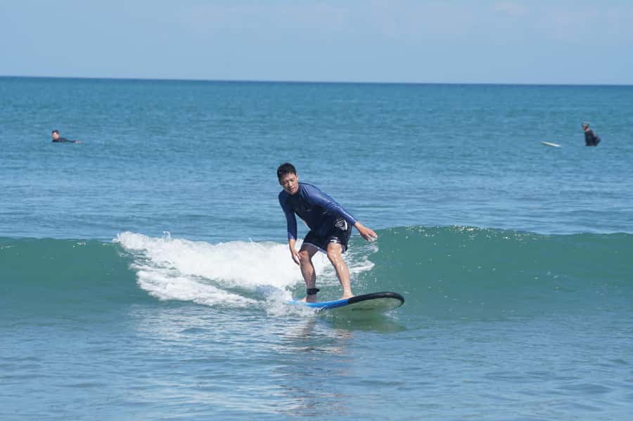 Kuta/Bali: Private Beginner & Intermediate Surf Lessons - Intermediate surfers get more than a first stand