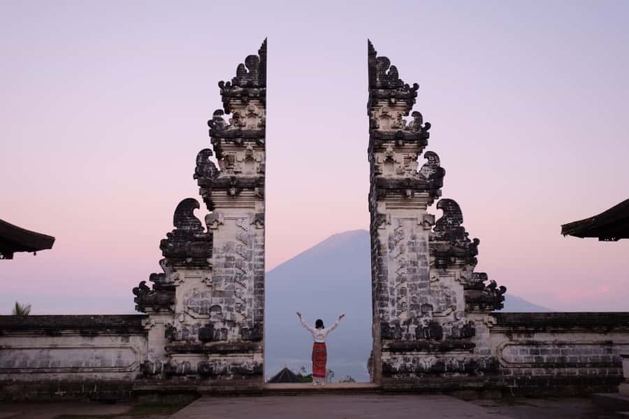 Lempuyang Gate of Heaven: Day Trip with a Photographer - Tirta Gangga brings a slower second stop
