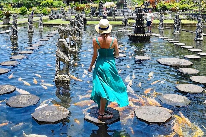 Lempuyang Temple and Bali Instagramable Tour - Why this Bali photo tour starts at 4 a.m.