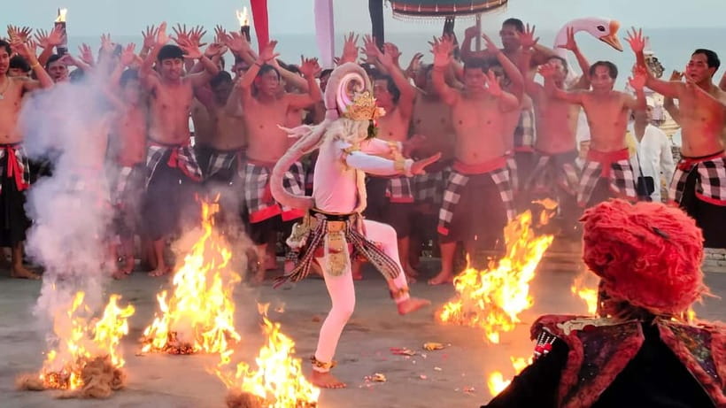 Melasti Kecak Fire Dance, Sunset & Ocean Cliff Views in Bali - Why the Melasti setting changes the Kecak experience