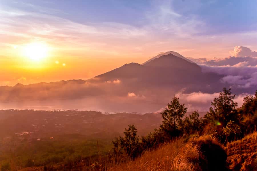 Mount Batur: 2D1N Kintamani Tour with Private Sunrise Hiking - Why the overnight plan makes sense