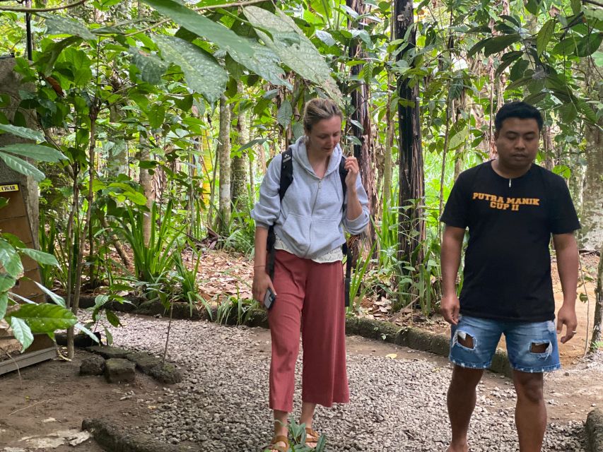 Mount Batur 4WD Jeep Sunrise Tour kintamani - What to bring for a cold, early mountain morning