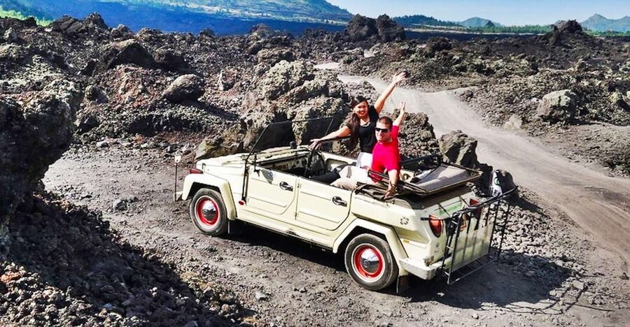 Mount Batur: Private Volkswagen Jeep Volcano Safari - Lunch with mountain and rice-field views