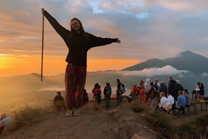 Mount Batur Sunrise Jeep From Ubud - The guides can make the early start easier