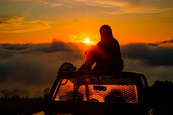 Mount Batur Sunrise Jeep With Hot Springs Tour - Reaching the sunrise view by jeep