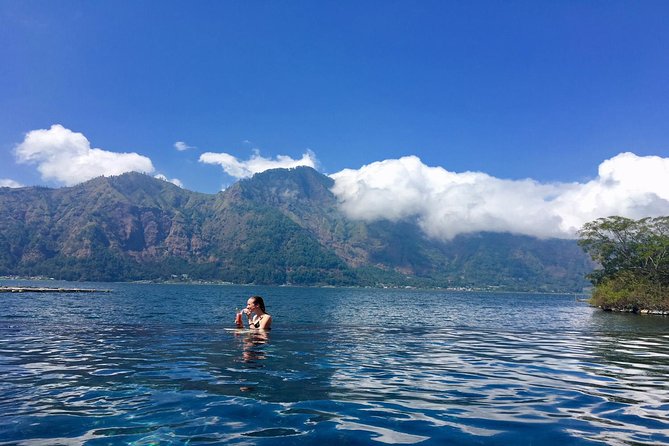Mount Batur Sunrise Trekking & Hot Spring Tour - Climbing Mount Batur in the dark