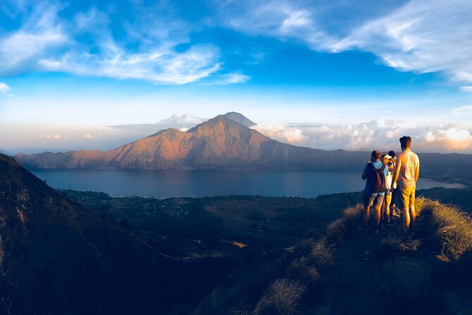 Mount Batur Sunrise Trekking with Professional Trekking Guide - Why Mount Batur is worth the midnight wake-up