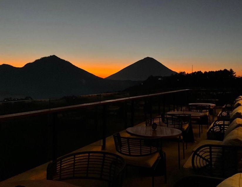 Mount Batur: Sunset/Sunrise 4WD Jeep Tour with Photographer - Breakfast, transfers, and the small-jeep setup