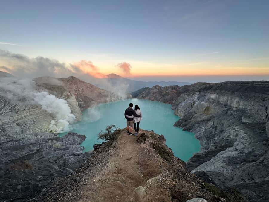 Mount Ijen Volcanic Crater Overnight Trip from Bali - Key points to know before booking