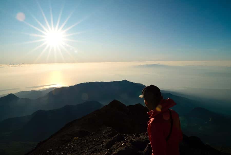 Mount Rinjani 3D/2N Full Mt Rinjani Summit - Day one: Sembalun savanna to 2,639 meters