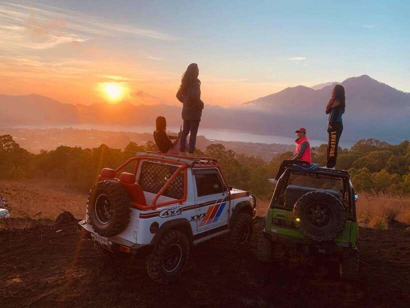 Mt. Batur Jeep Sunrise Trip - Breakfast on the mountain