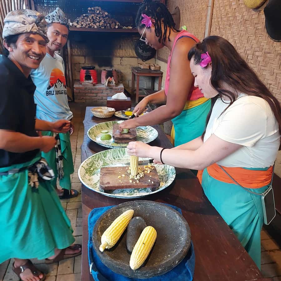 Munduk: Balinese Cooking Class with Dinner at a Local Home - Who will enjoy this evening most