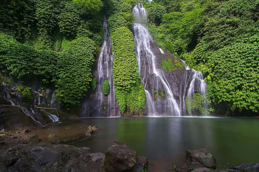 North Bali: Banyumala Waterfall and Ulun Danu Beratan Temple - Candikuning Market and the Colors of Bedugul