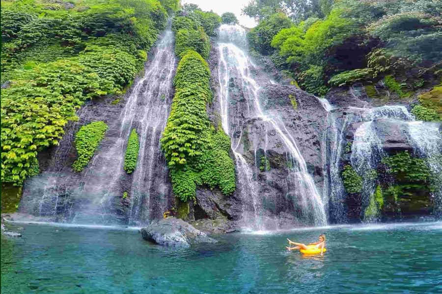 North Bali: Banyumala Waterfall and Ulun Danu Beratan Temple - Wanagiri Hidden Hills and Its Staged Photo Spots